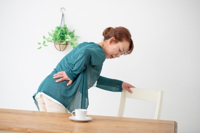 【60代女性のビフォーアフター】歩くのも辛かった歪みが、RE:SET整体でスッと軽く！